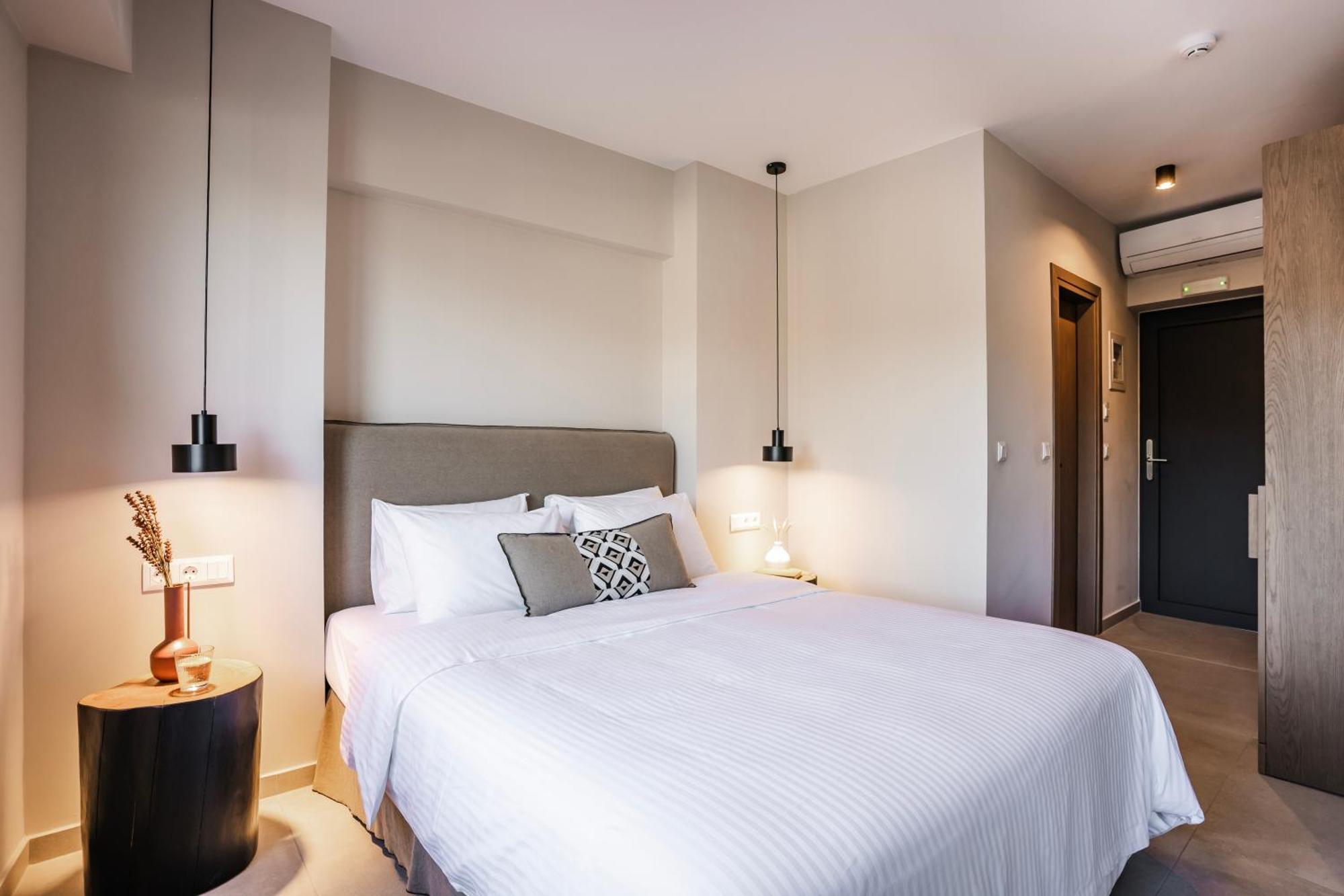 Elivia Boutique Suites Almiropótamos Habitación foto